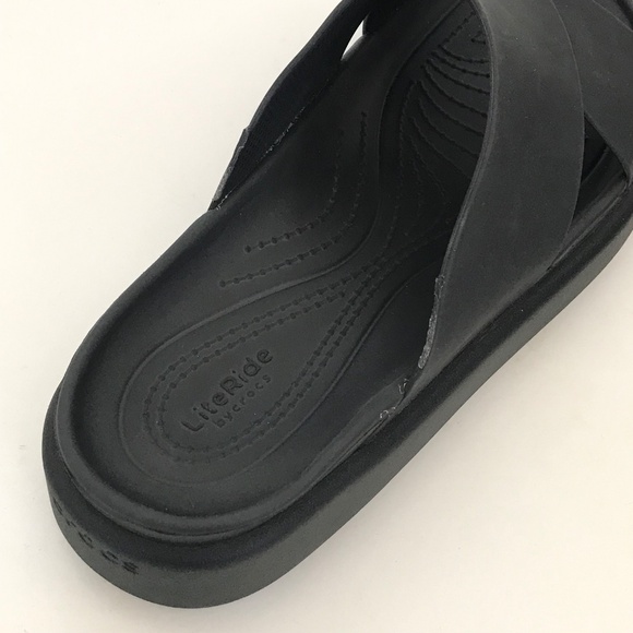 Crocs Brooklyn Luxe Cross Strap Sandals Black Women’s Size 8 - Picture 7 of 16